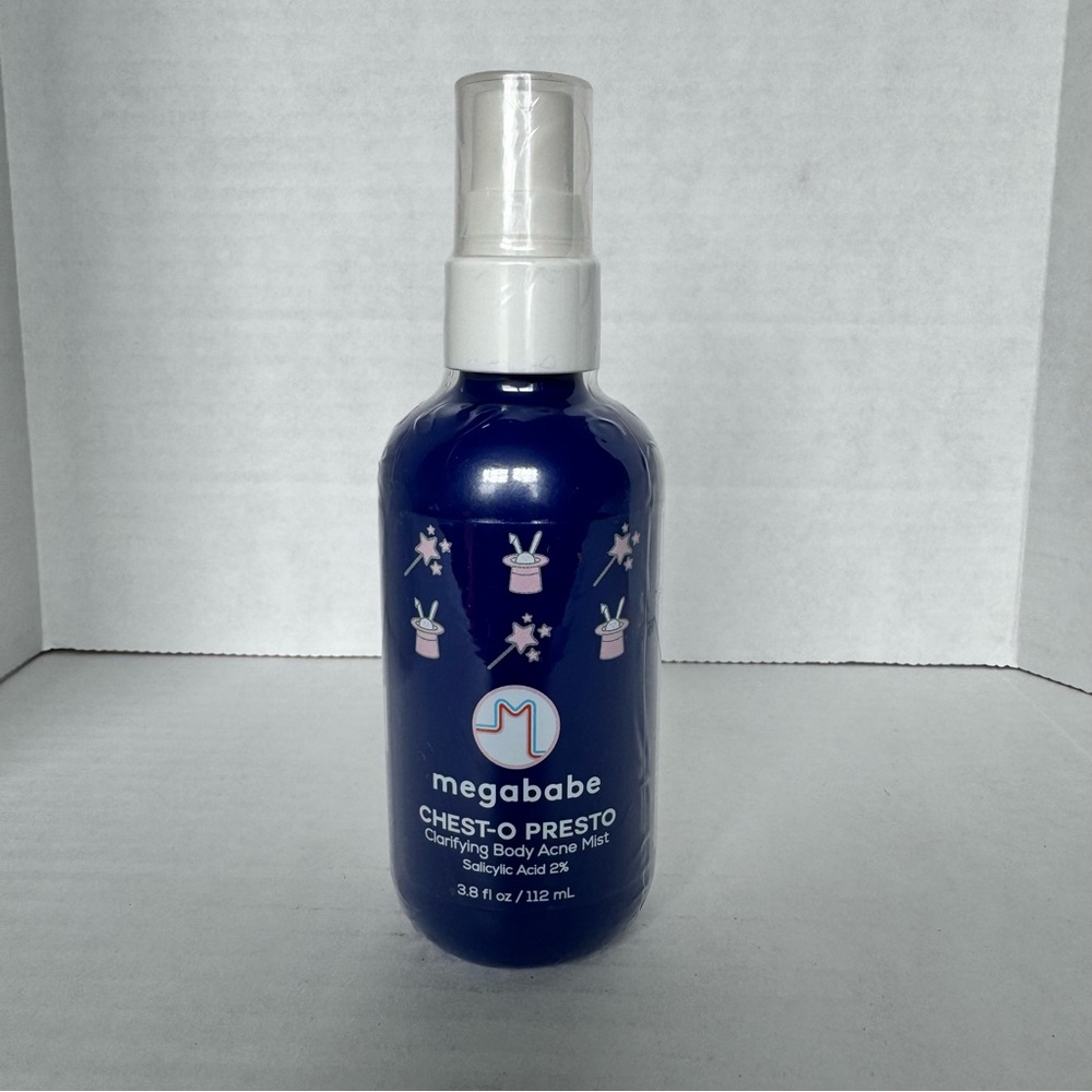 New Megababe Chest-o Presto Clarifying Body Acne Mist 3.8 oz Salicylic Acid - Picture 2 of 16